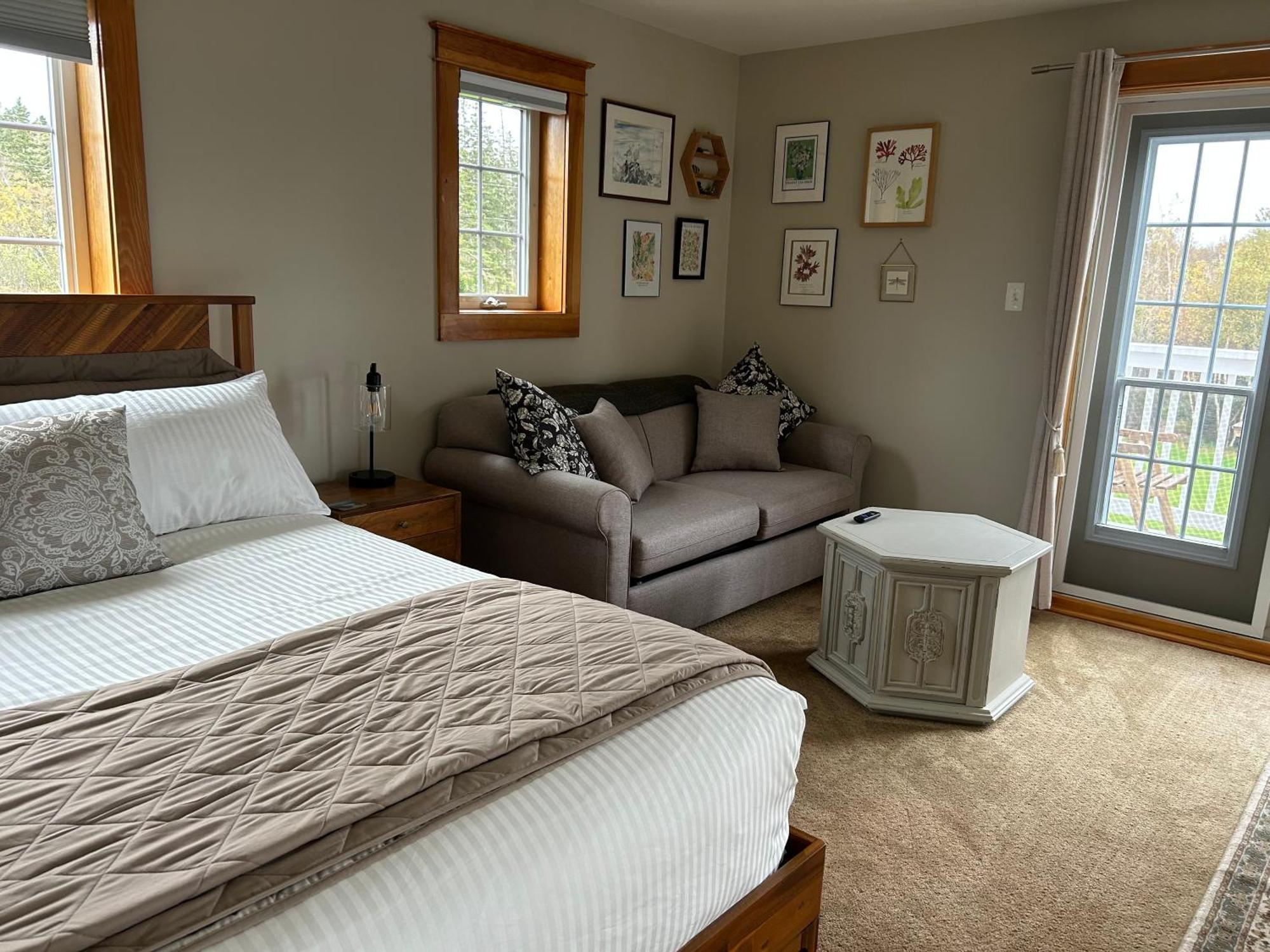 Tides Inn Guest Suites Halls Harbour Экстерьер фото