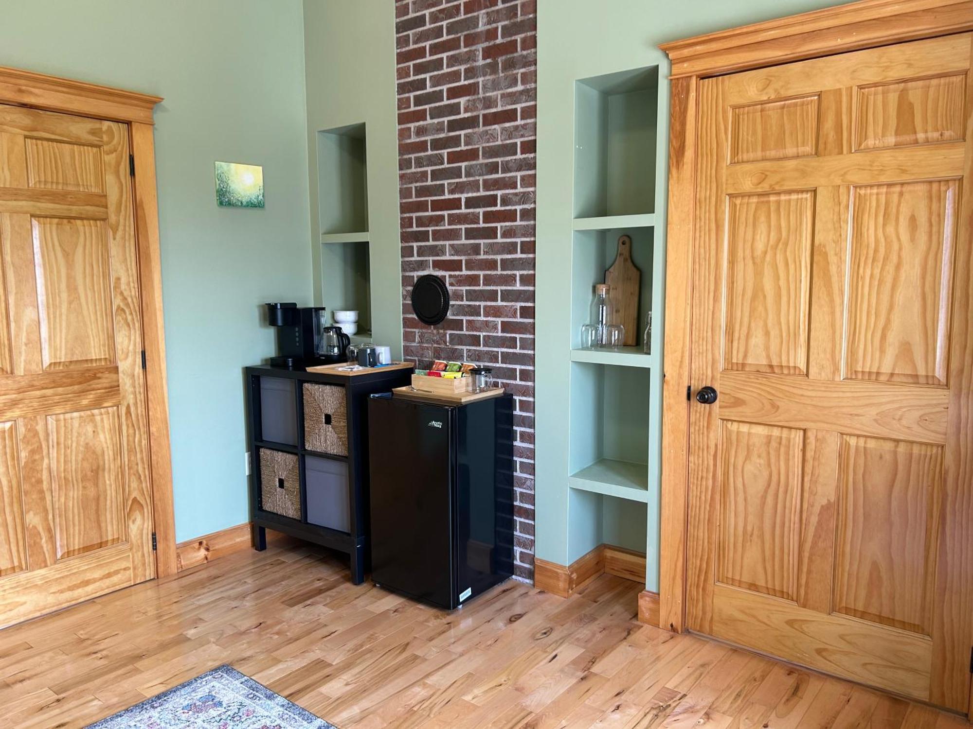 Tides Inn Guest Suites Halls Harbour Номер фото